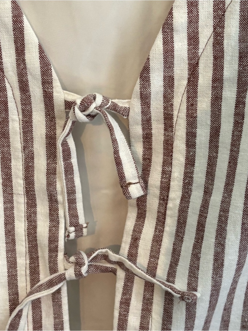 NWOT; Old Navy Striped Tie-Front Vest in Cream and Brown; XL - Picture 4 of 7